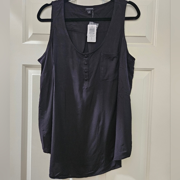 Torrid Challis Henley Pocket Sleeveless Tank - Picture 1 of 3